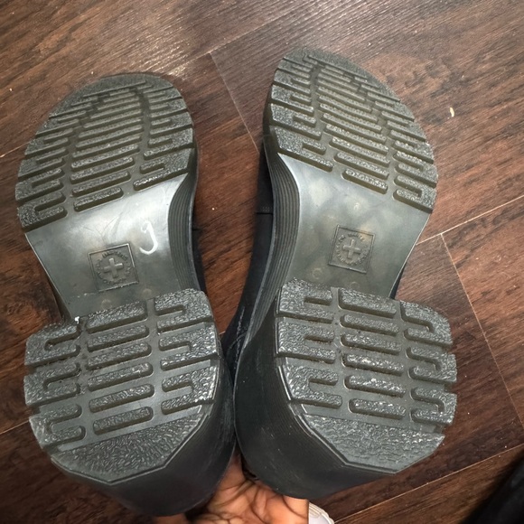 Dr. Martens Spence Leather Flared Heel Chelsea Boots in Black - Picture 11 of 16